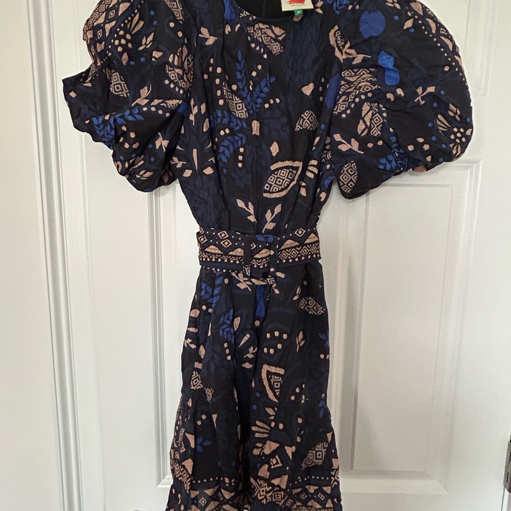 Farm Rio Black and Blue Macaw Forest Mini Drews with belt tie XS. Worn once.